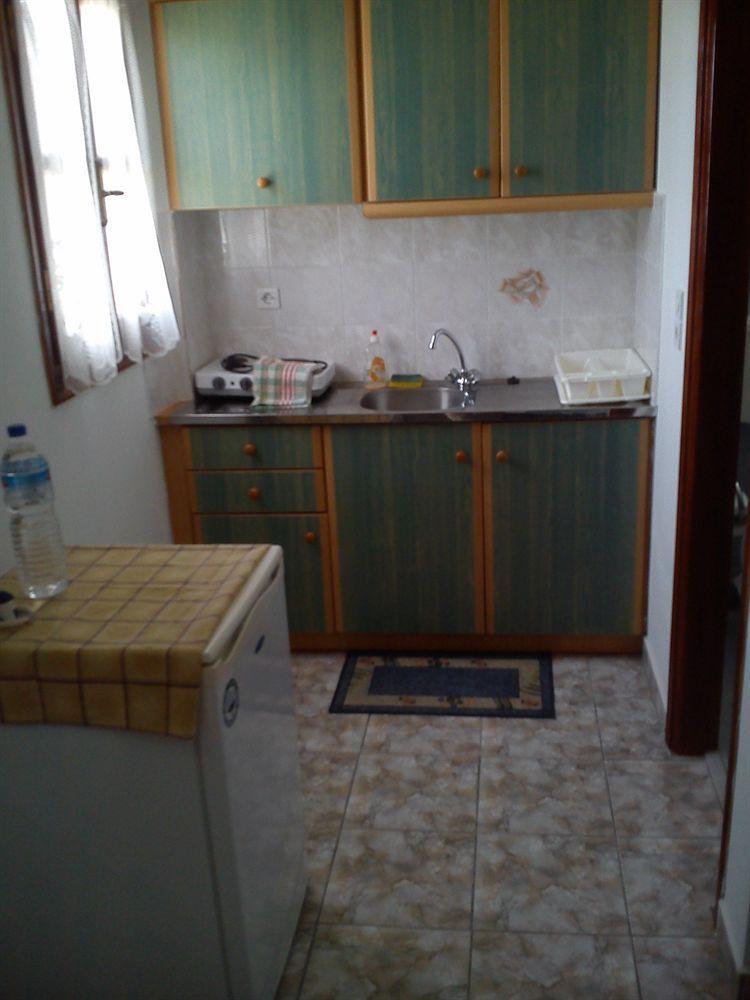 Marina Studios Tilos Bagian luar foto