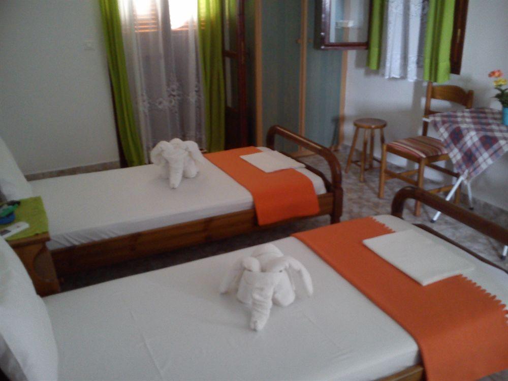 Marina Studios Tilos Bagian luar foto