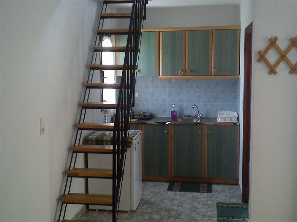 Marina Studios Tilos Bagian luar foto
