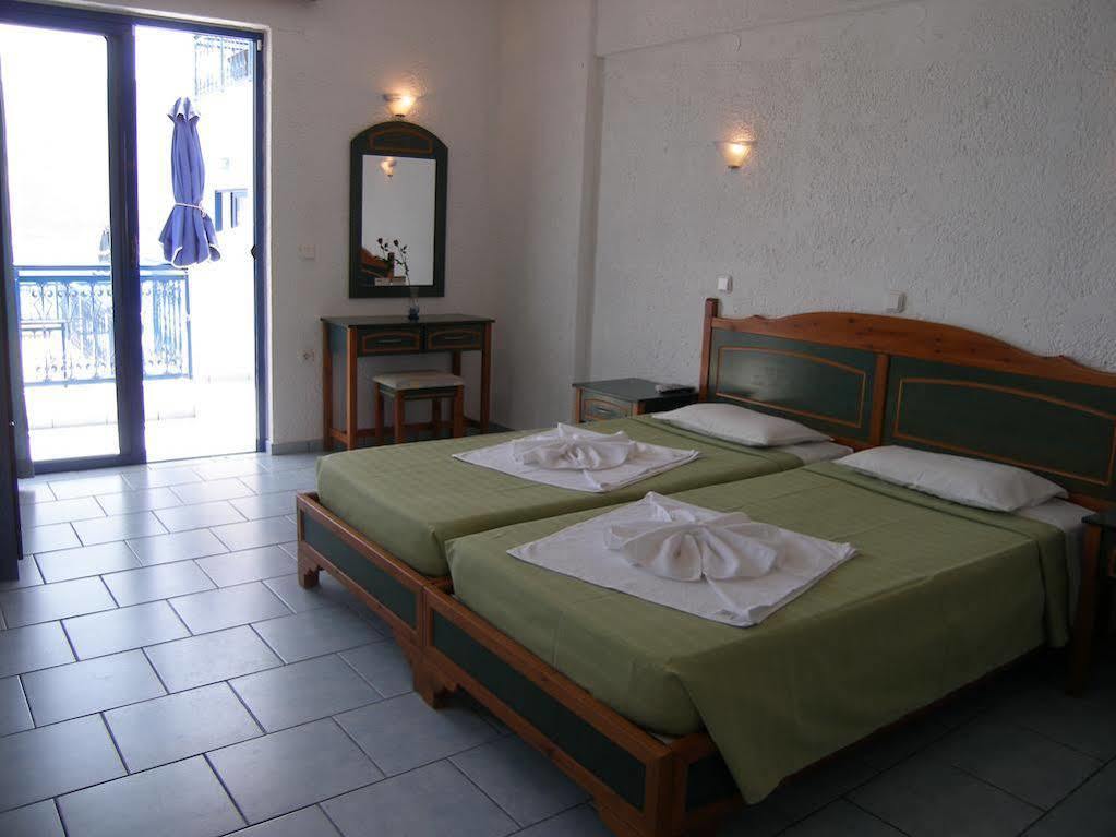 Marina Studios Tilos Bagian luar foto